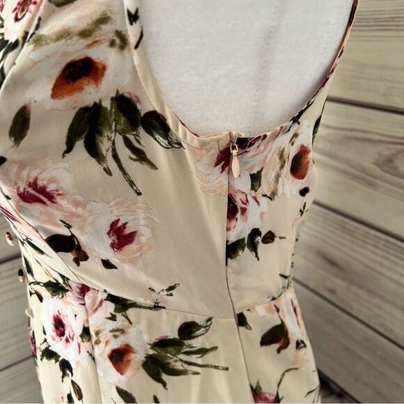 Lulus Cream Floral Deep V Sleeveless Skater Dress Size XS - Picture 5 of 7